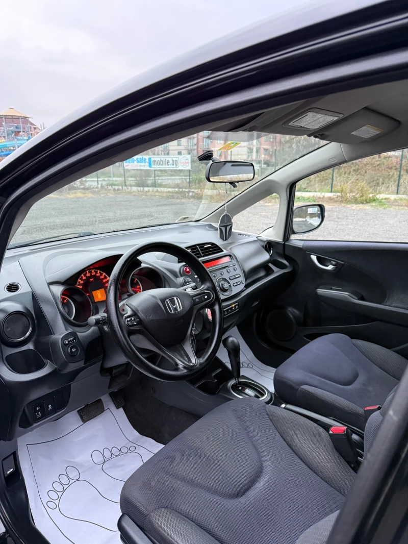 Honda Jazz 1.4i Automatic Swiss Facelift, снимка 10 - Автомобили и джипове - 48332210