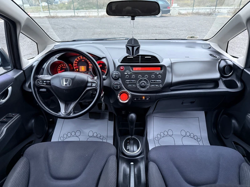 Honda Jazz 1.4i Automatic Swiss Facelift, снимка 11 - Автомобили и джипове - 48332210