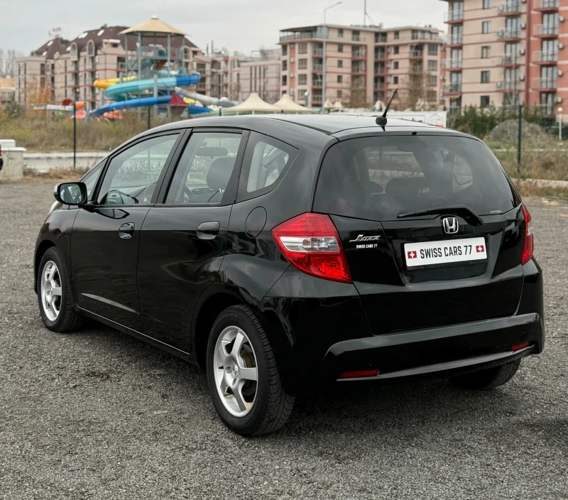 Honda Jazz 1.4i Automatic Swiss Facelift, снимка 5 - Автомобили и джипове - 48332210