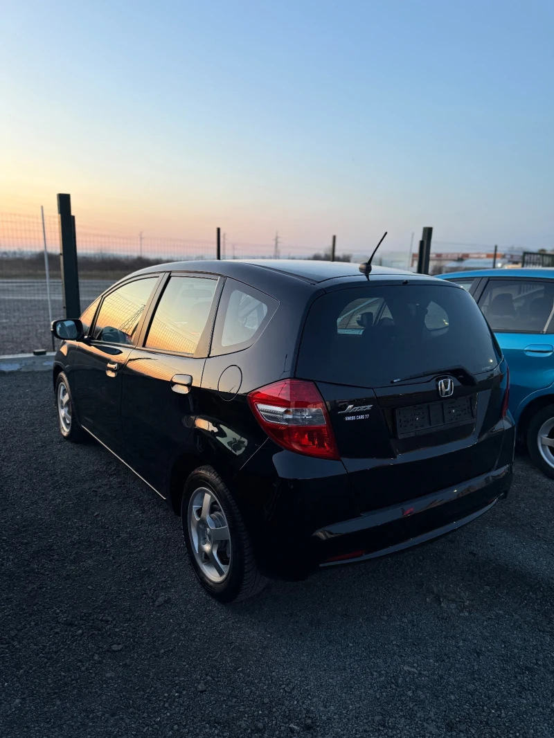 Honda Jazz 1.4i Automatic Swiss Facelift, снимка 5 - Автомобили и джипове - 49270427