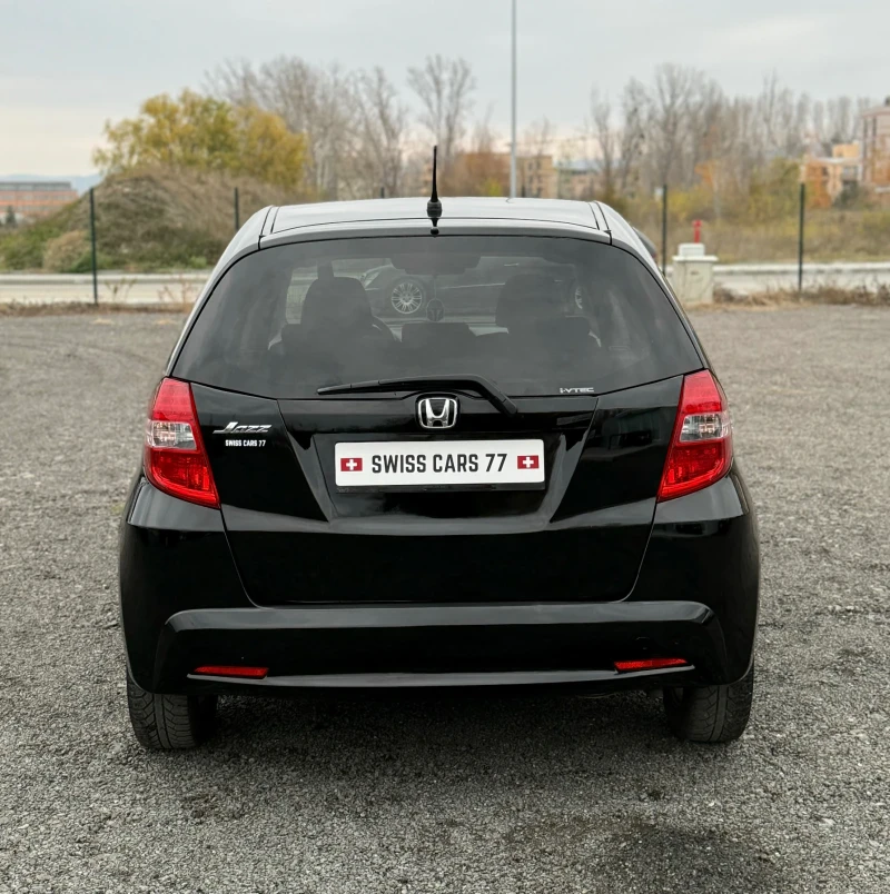 Honda Jazz 1.4i Automatic Swiss Facelift, снимка 7 - Автомобили и джипове - 48332210