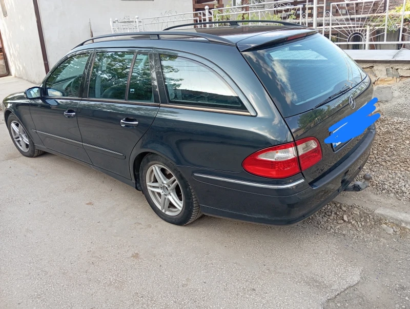 Mercedes-Benz E 240 Avantgarde , снимка 5 - Автомобили и джипове - 48286645