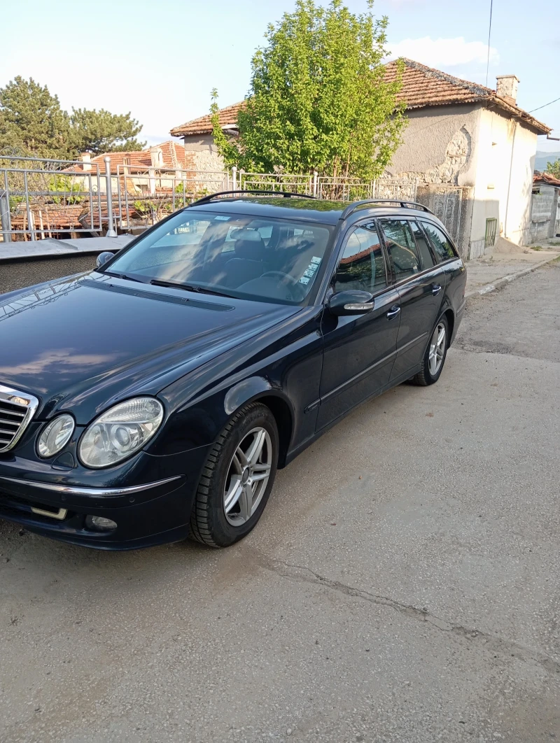 Mercedes-Benz E 240 Avantgarde , снимка 2 - Автомобили и джипове - 48286645