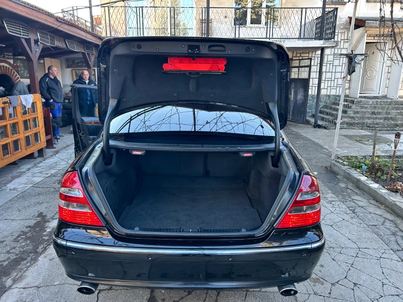 Mercedes-Benz E 320 3.2 ВСИЧКИ ЕКСТРИ ЛИЗИНГ, снимка 11 - Автомобили и джипове - 48405913