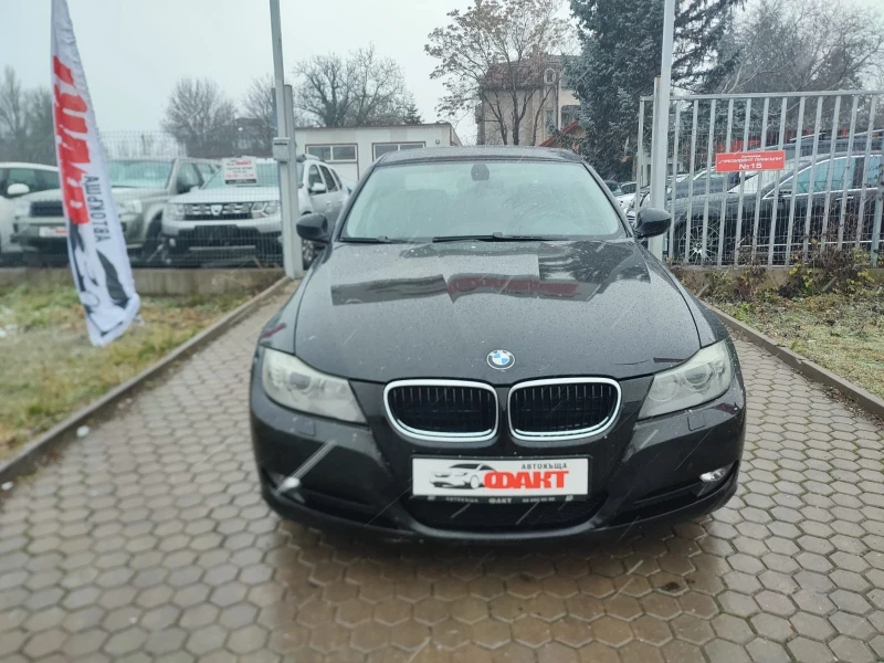 BMW 320 2.0i/NAVI, снимка 2 - Автомобили и джипове - 48461247