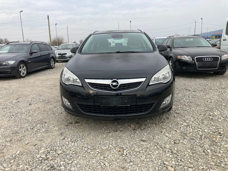 Opel Astra 1.7 CDTI, снимка 9 - Автомобили и джипове - 49469405