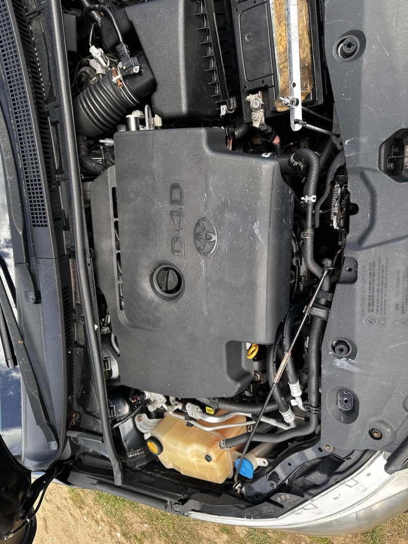 Toyota Avensis 2.0 D-4D (124 к.с.), снимка 7 - Автомобили и джипове - 52982444