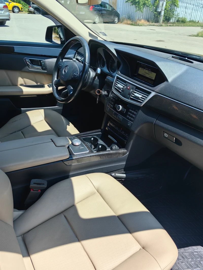 Mercedes-Benz E 350, снимка 13 - Автомобили и джипове - 52234755
