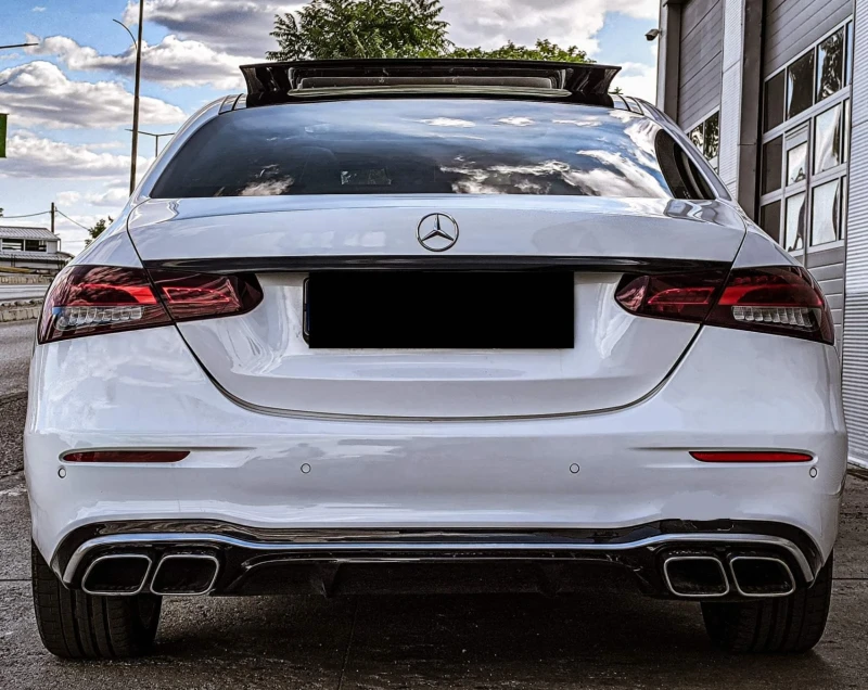 Mercedes-Benz E 220 220D AMG 4matic, снимка 6 - Автомобили и джипове - 51781967