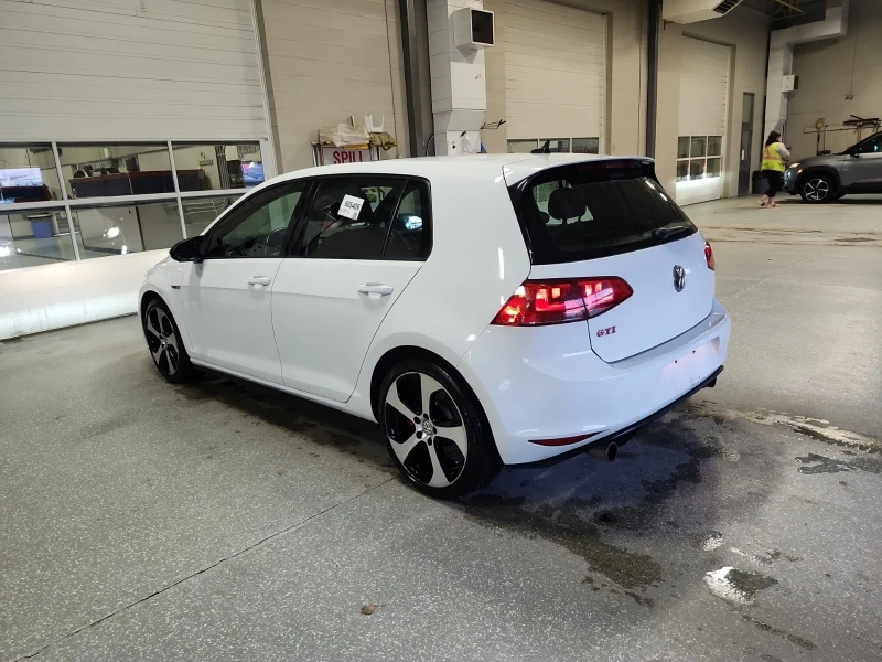 VW Golf * GTI* CARFAX * БЕЗ ПЪРВОНАЧАЛНА ВНОСКА, снимка 4 - Автомобили и джипове - 52801354