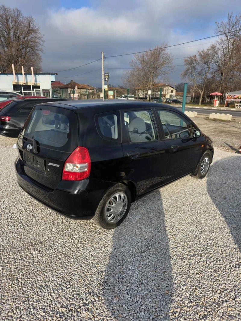 Honda Jazz 1.4-83кс, снимка 4 - Автомобили и джипове - 52886556