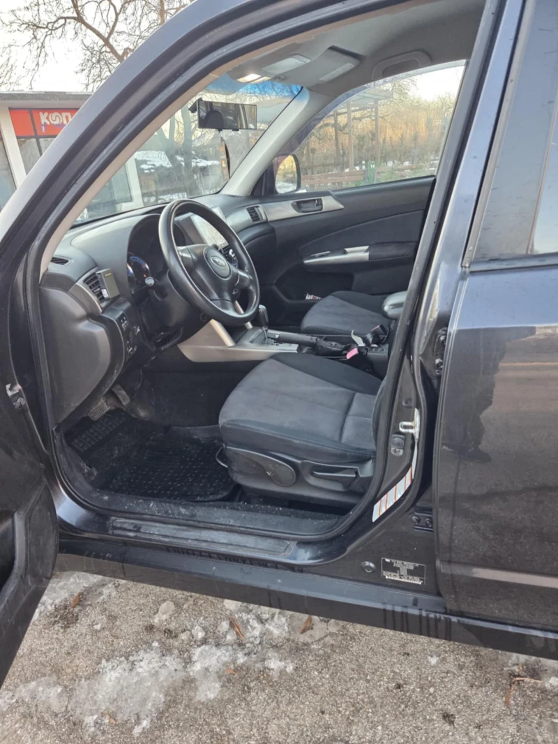 Subaru Forester Forester , снимка 14 - Автомобили и джипове - 52946446