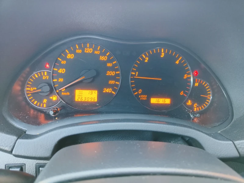 Toyota Avensis - 4700 лв. - 84047126 | Car24.bg