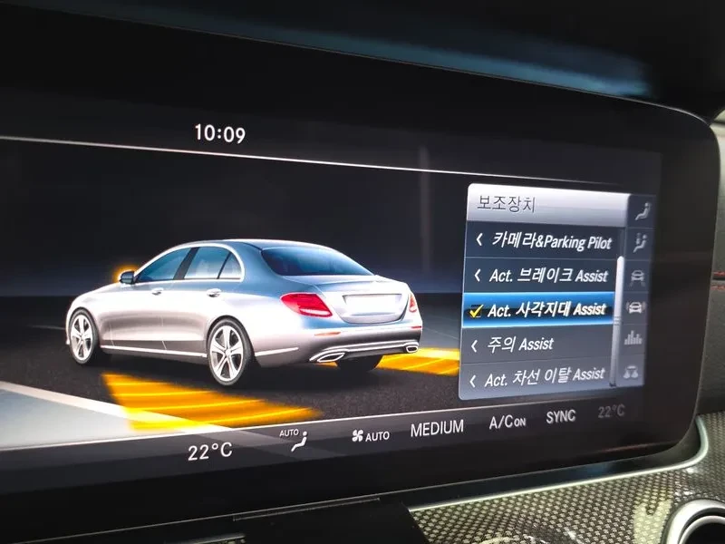 Mercedes-Benz E 43 AMG Amg 4Matic, снимка 17 - Автомобили и джипове - 55141357
