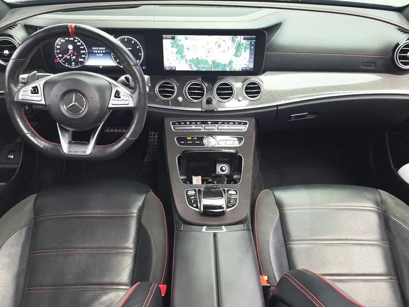 Mercedes-Benz E 43 AMG Amg 4Matic, снимка 7 - Автомобили и джипове - 55141357