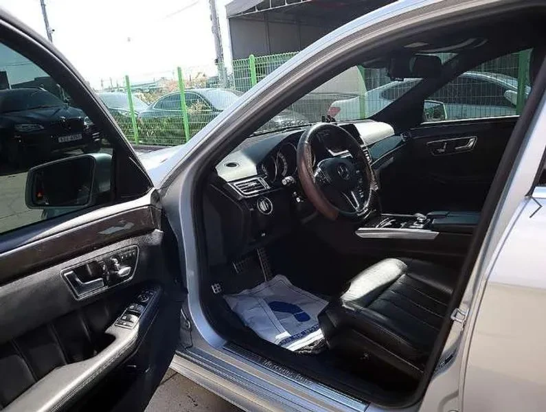 Mercedes-Benz E 350 BLUETEC 4MATIC, снимка 10 - Автомобили и джипове - 55719338