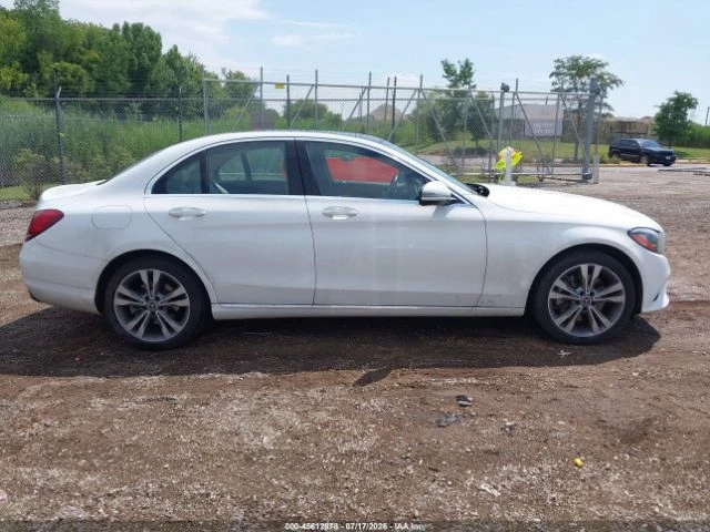 Mercedes-Benz C 300 4MATIC  / DIGITAL / BURMESTER / ЛИЗИНГ , снимка 13 - Автомобили и джипове - 55827182