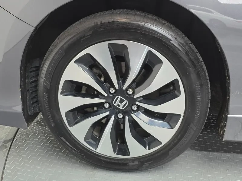 Honda Accord 2.0 Hybrid 9Th Generation, снимка 5 - Автомобили и джипове - 56699315