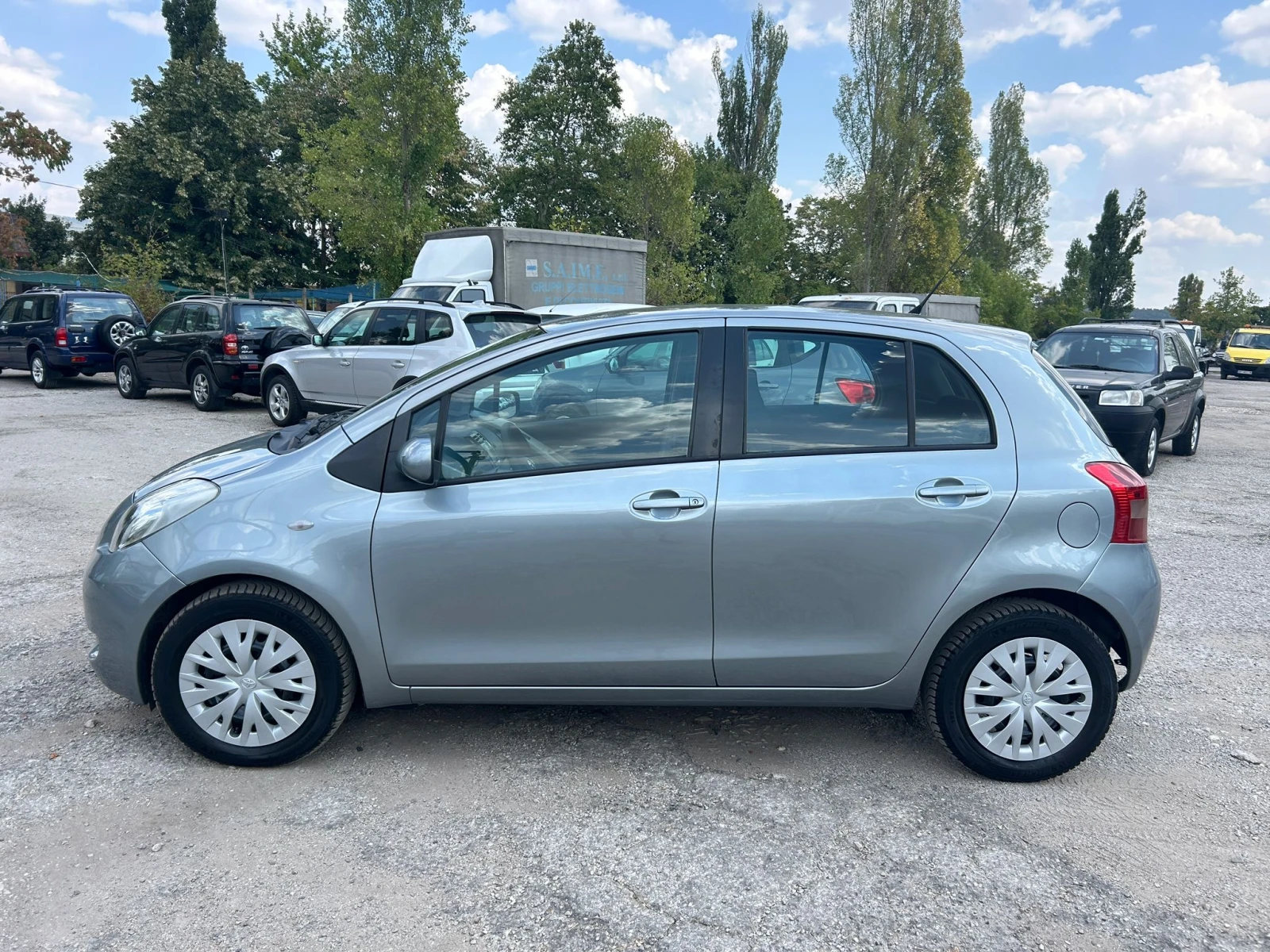 Toyota Yaris 1.3i - изображение 6