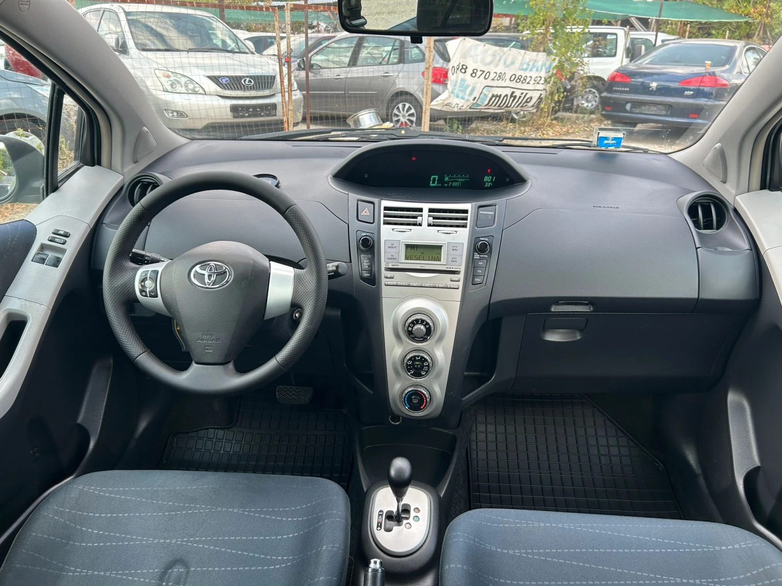 Toyota Yaris 1.3i - изображение 9