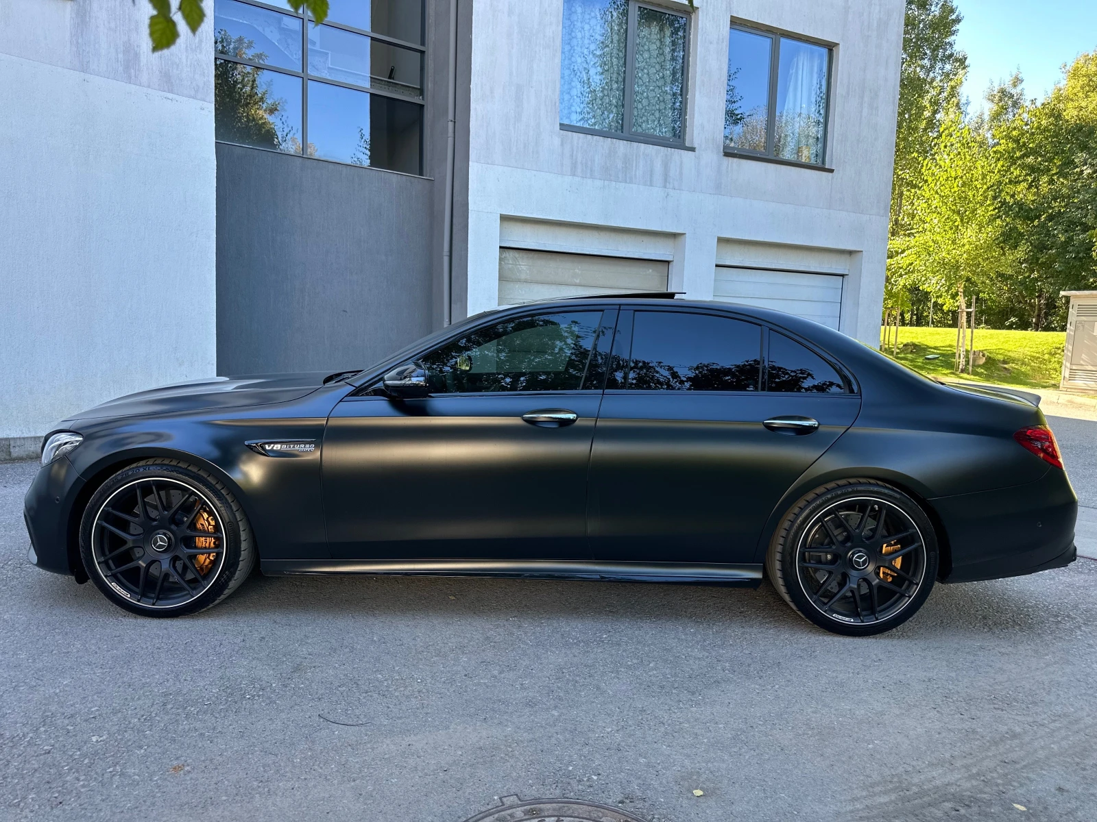 Mercedes-Benz E 63 AMG EDITION 1  - изображение 3