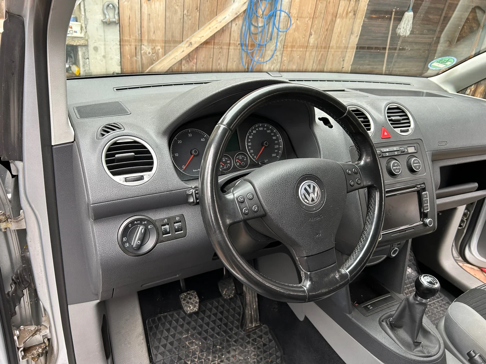VW Caddy 1.9 TDI 105 кс 4x4 | Mobile.bg — изображение 10