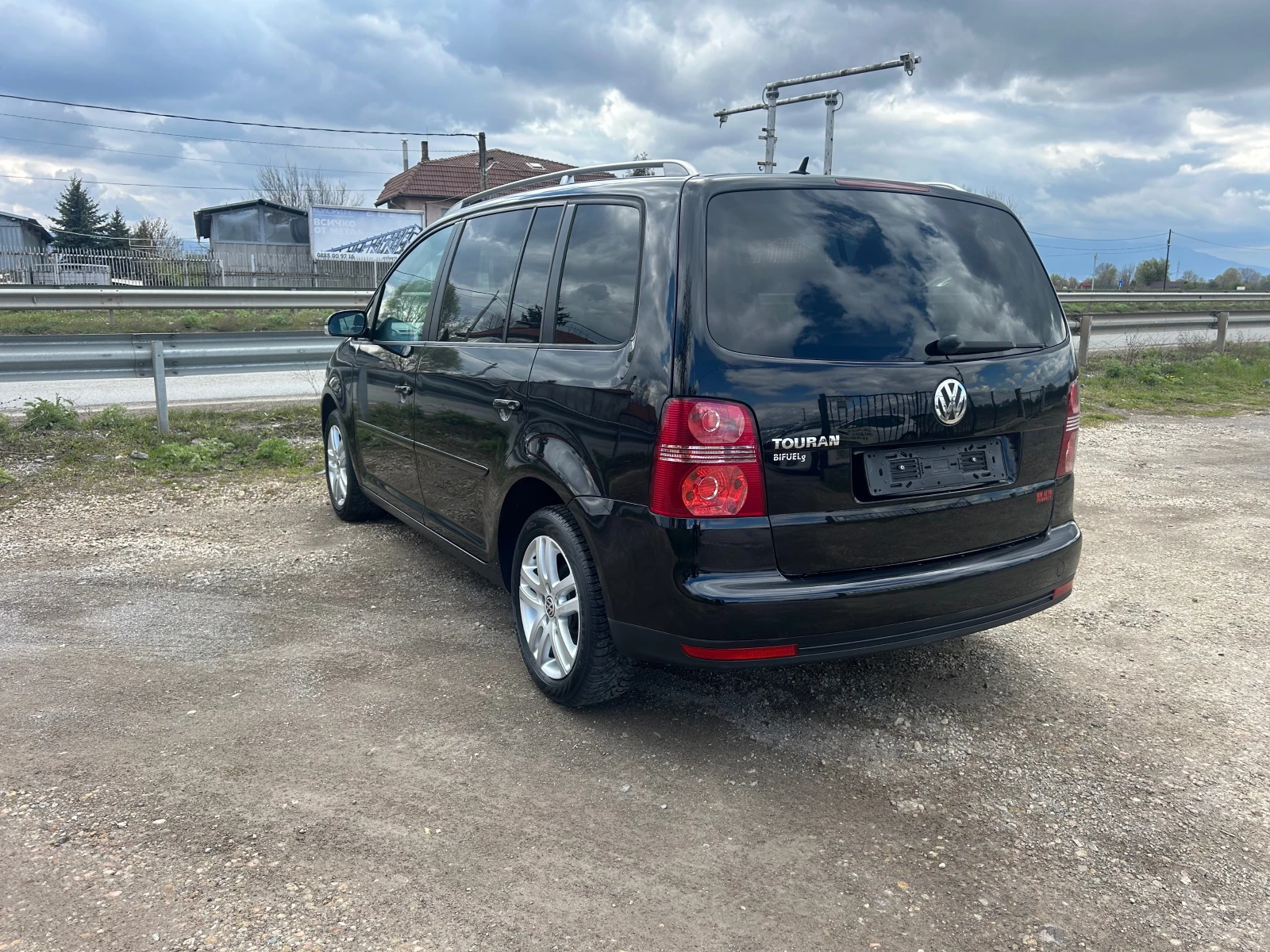 VW Touran 1.6 I.  ГАЗ - БЕНЗИН - изображение 5