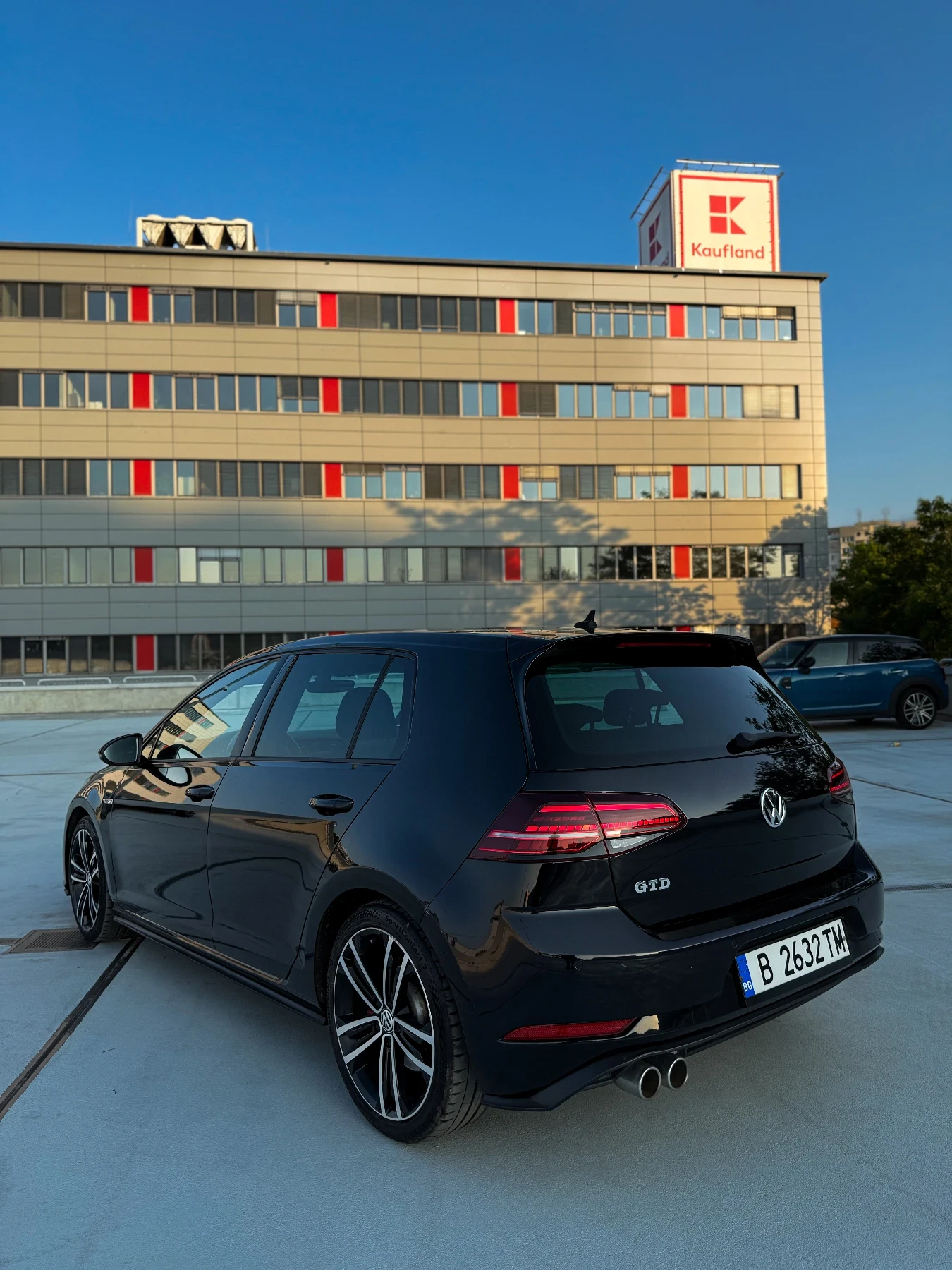 VW Golf 2.0 GTD 184 к.с / ТОП СЪСТОЯНИЕ - изображение 5
