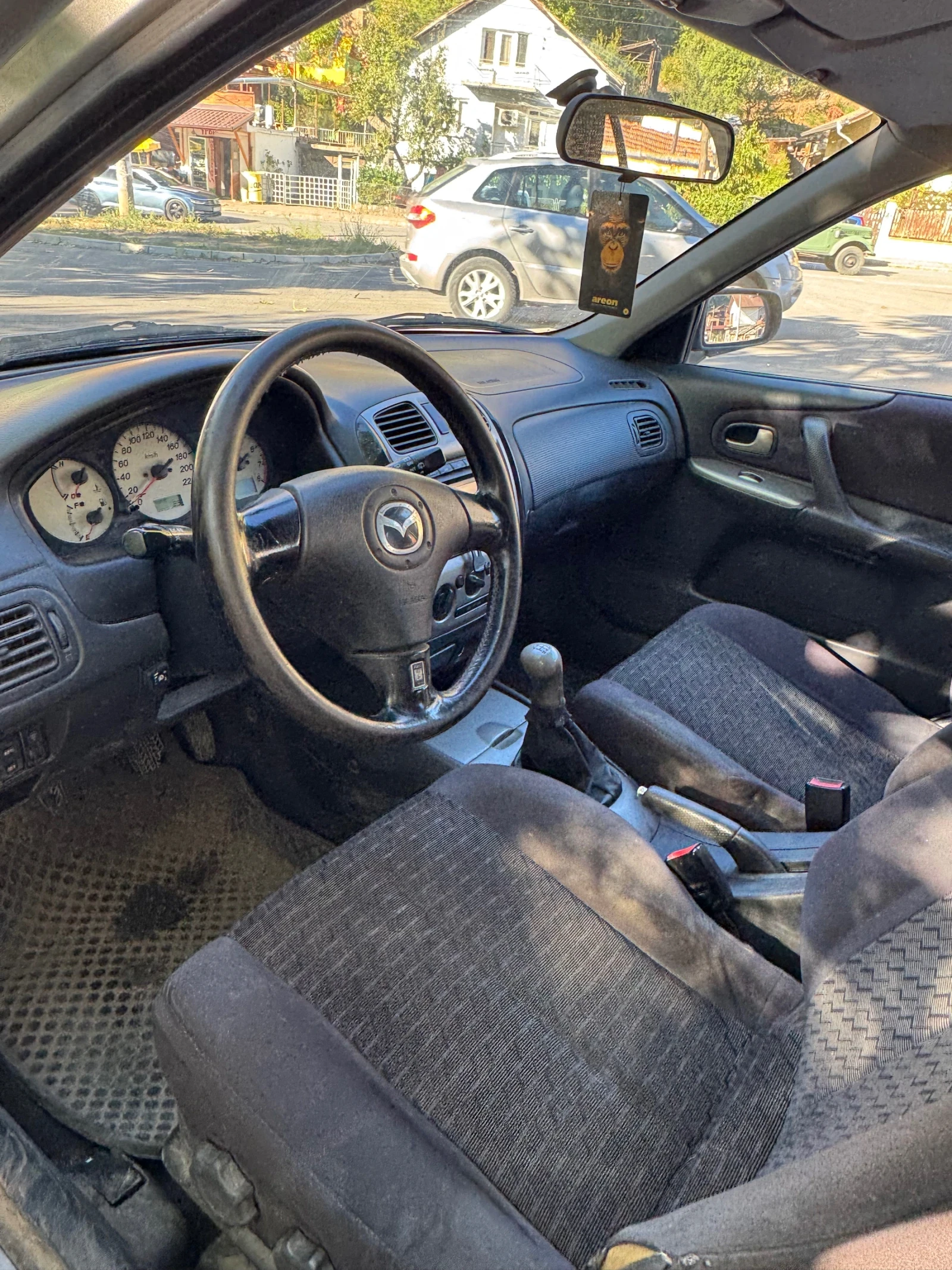 Mazda 323 1.6 - изображение 5