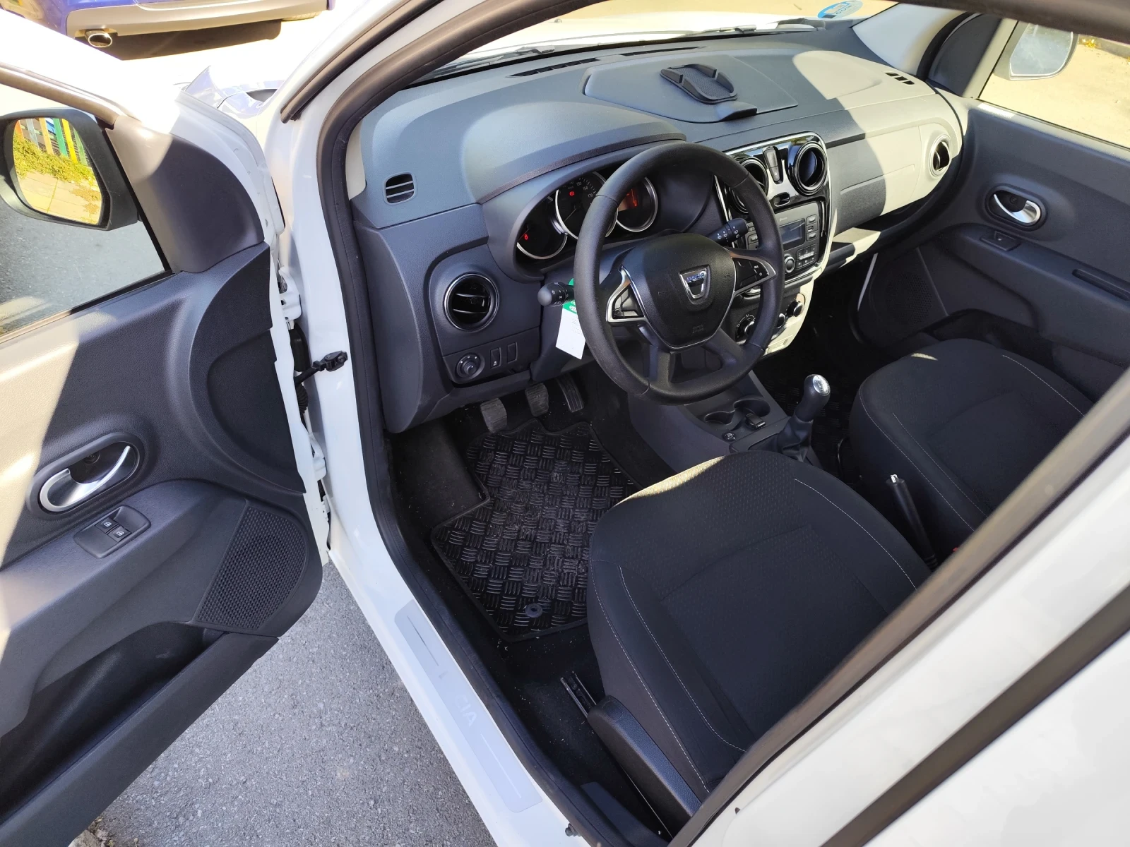 Dacia Lodgy  - изображение 3