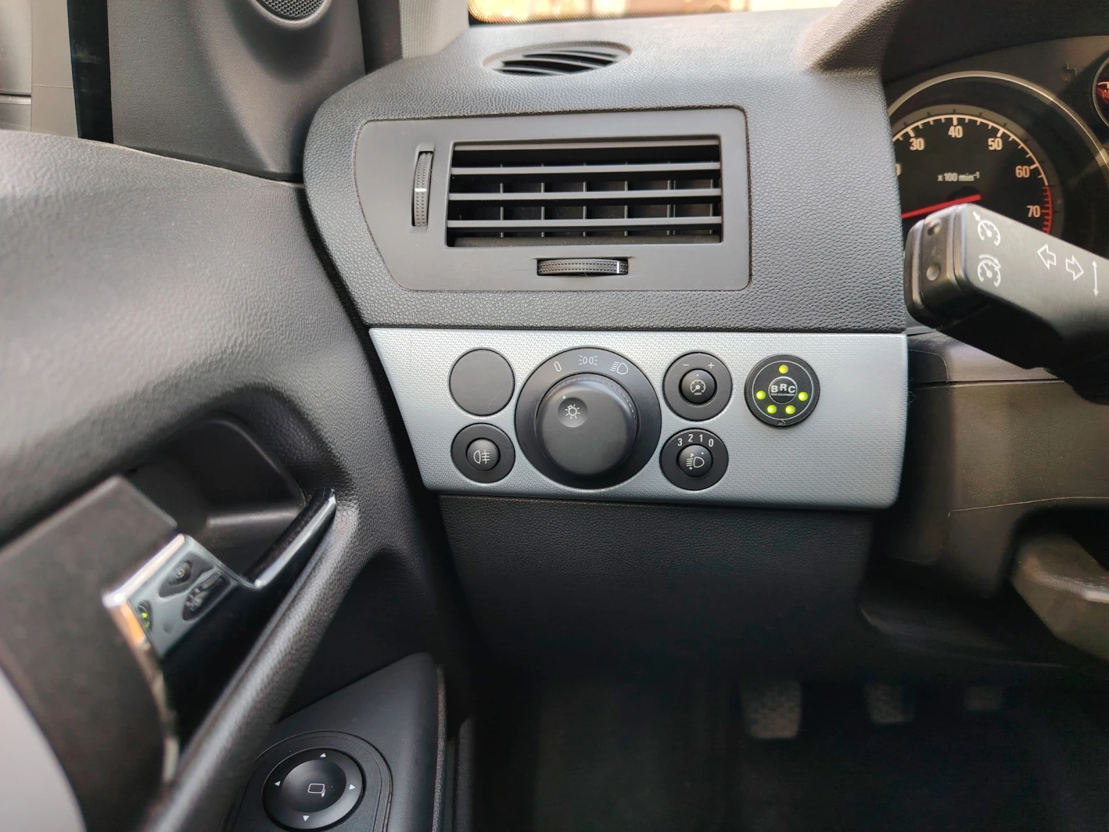 Opel Astra 1.4i | Mobile.bg — изображение 6