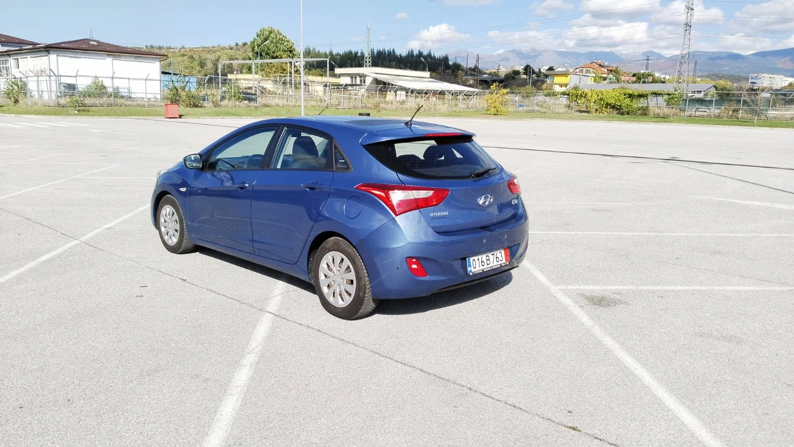 Hyundai I30 1.4 CRDI LED EURO6 - изображение 4