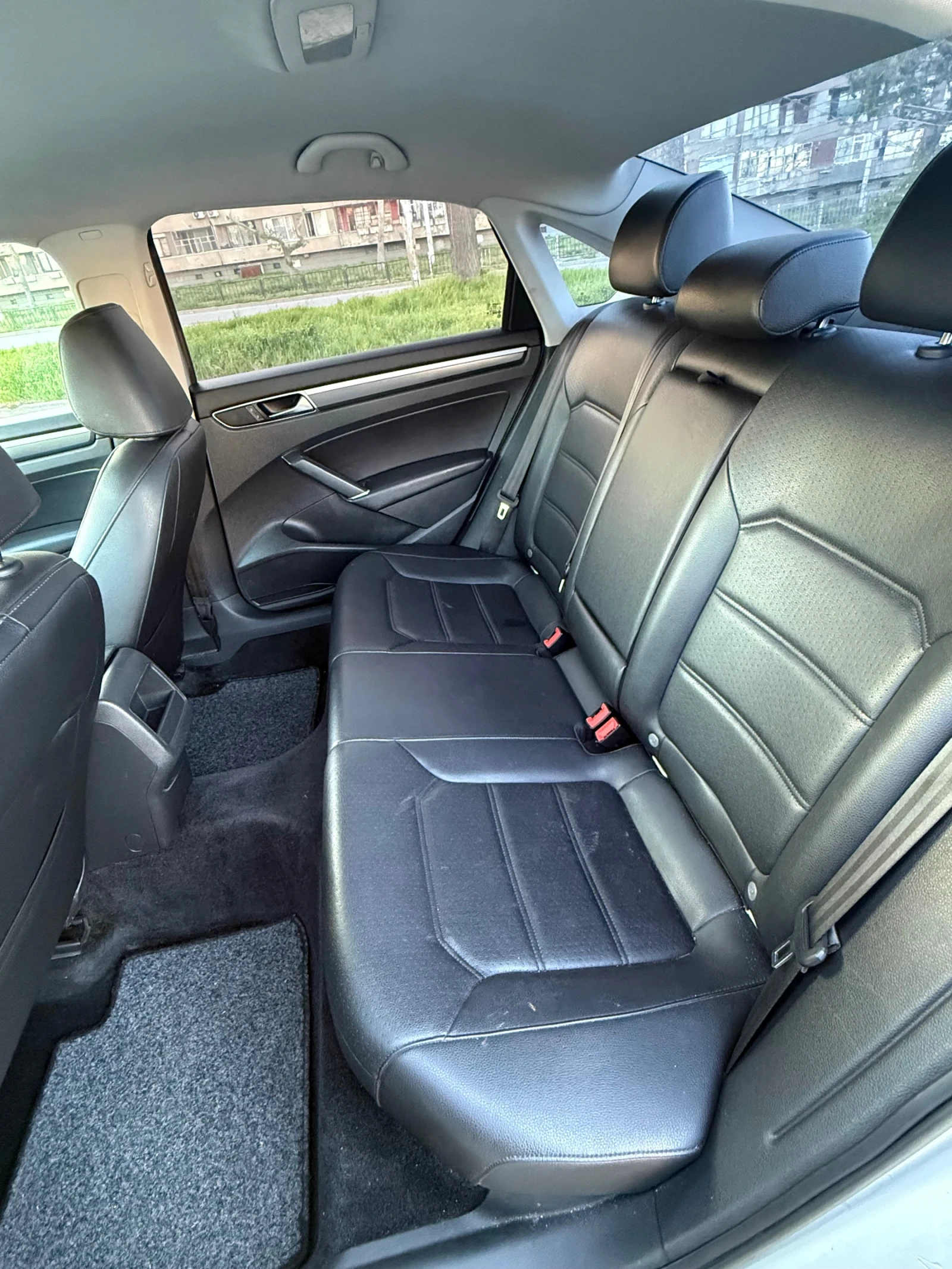 VW Passat 1.8 Tsi R-line, снимка 11 - Автомобили и джипове - 52230250