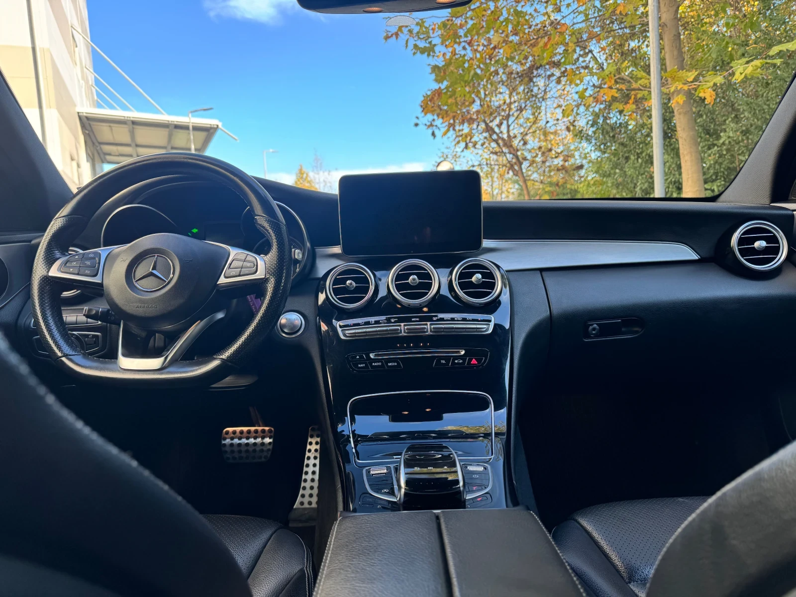 Mercedes-Benz C 220 AMG 4MATIC 9G - изображение 4