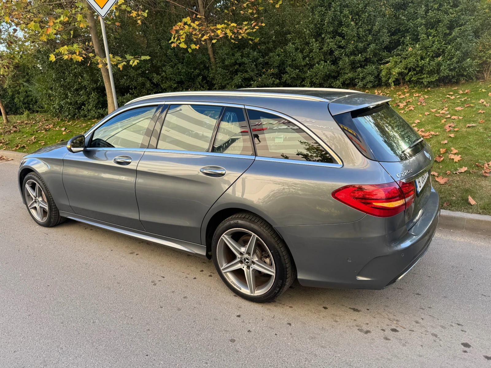 Mercedes-Benz C 220 AMG 4MATIC 9G - изображение 8