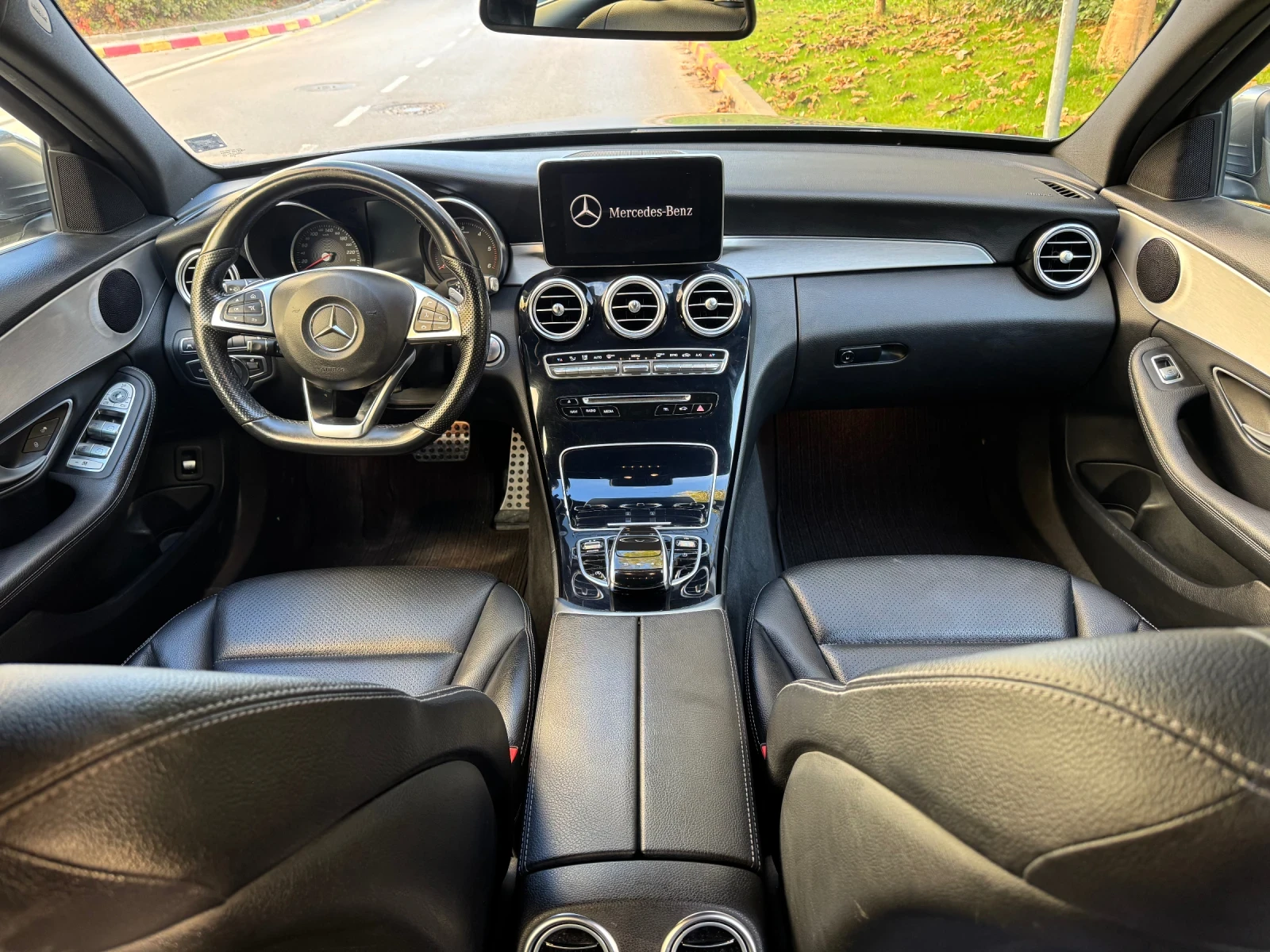 Mercedes-Benz C 220 AMG 4MATIC 9G - изображение 3