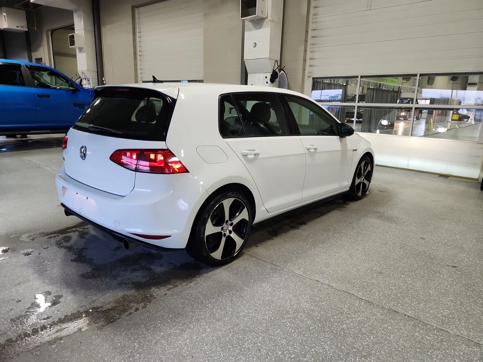 VW Golf * GTI* CARFAX * БЕЗ ПЪРВОНАЧАЛНА ВНОСКА - изображение 3