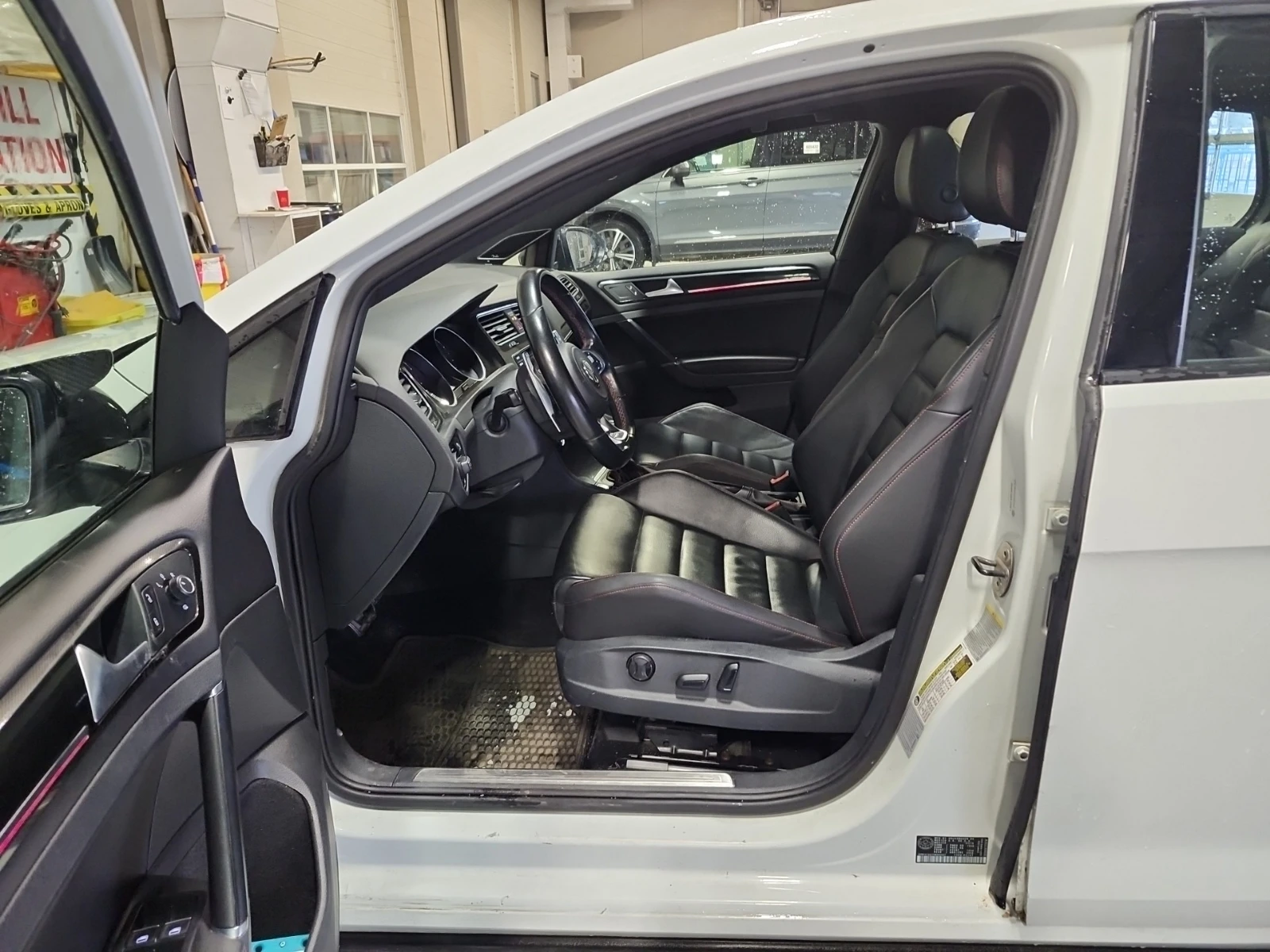 VW Golf * GTI* CARFAX * БЕЗ ПЪРВОНАЧАЛНА ВНОСКА - изображение 5