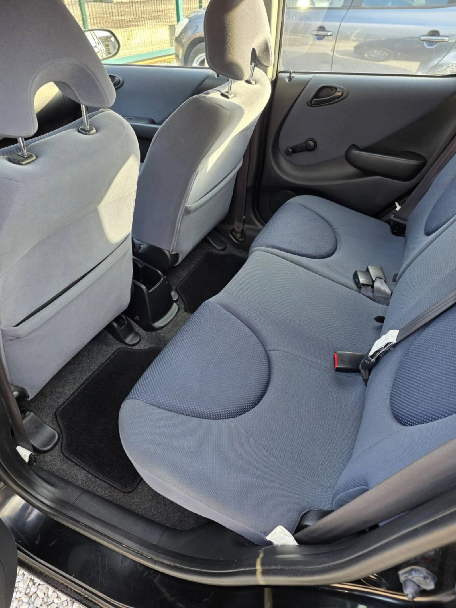 Honda Jazz 1.4-83кс - изображение 6