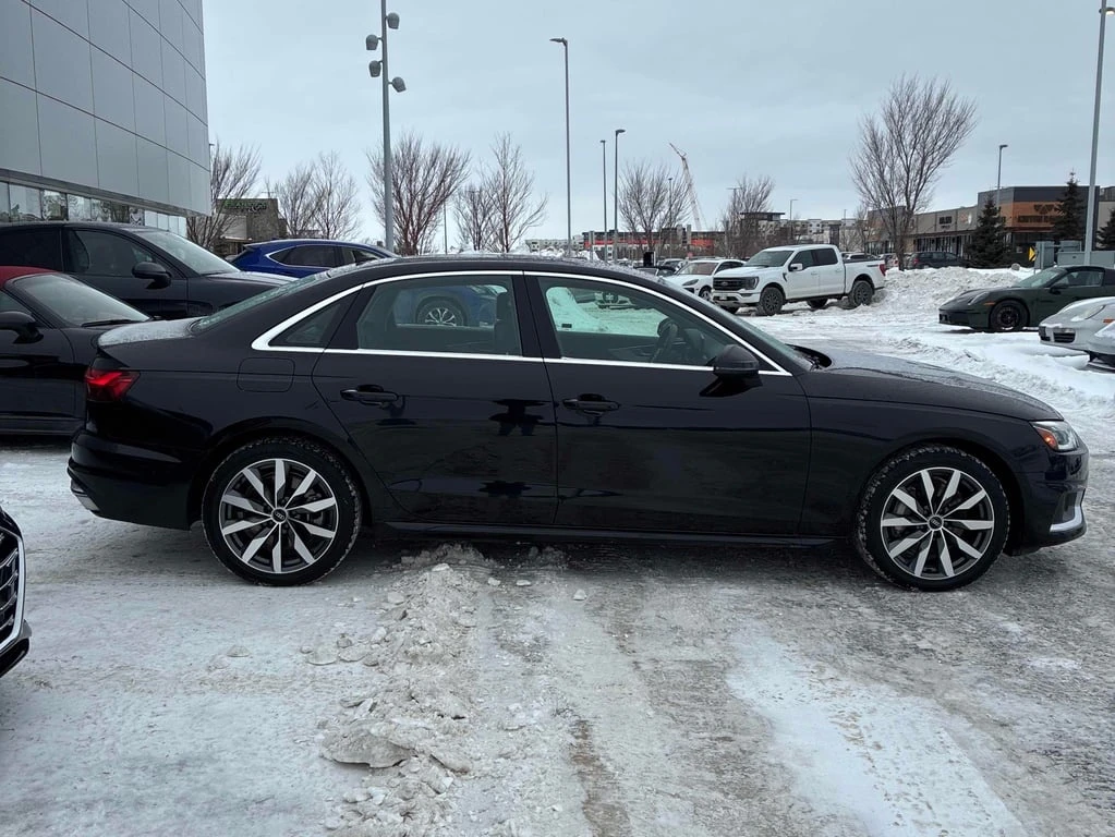 Audi A4 Komfort* ДИСТРОНИК* ПОДГРЕВИ* ШИБИДАХ - изображение 4