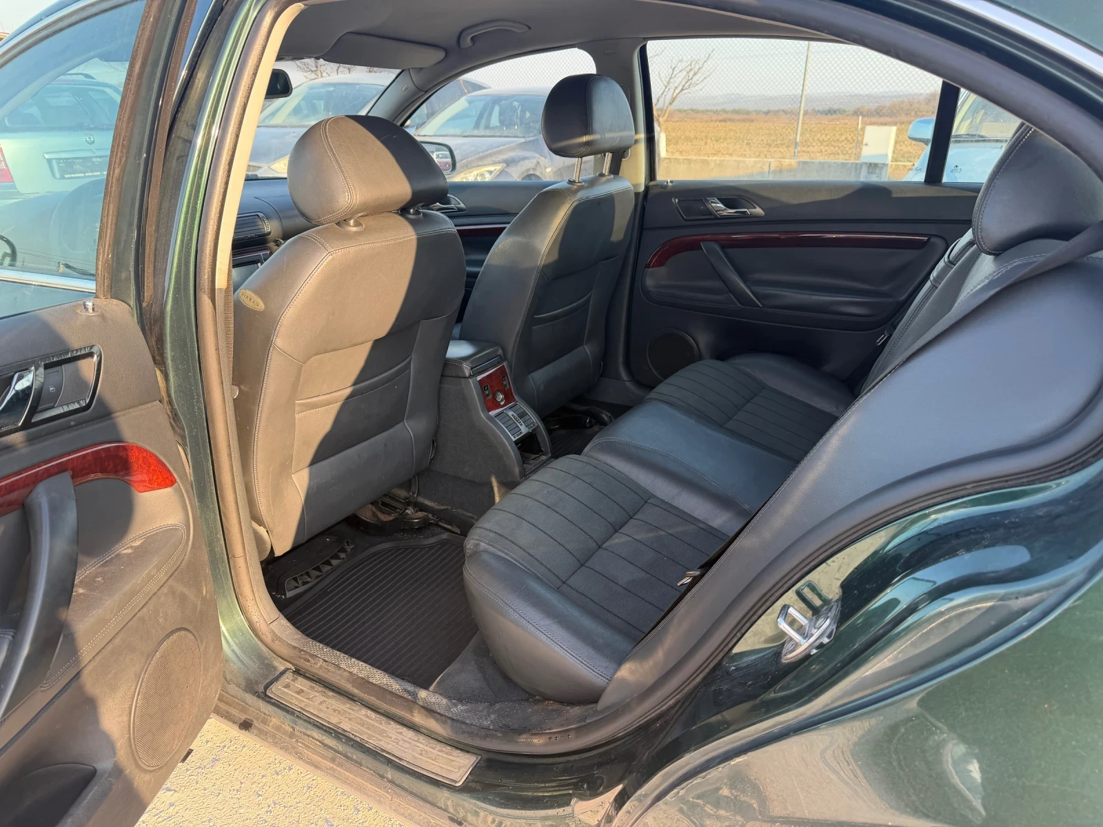 Skoda Superb 1.9/101кс Кожа Ксенон Нави, снимка 10 - Автомобили и джипове - 53864539