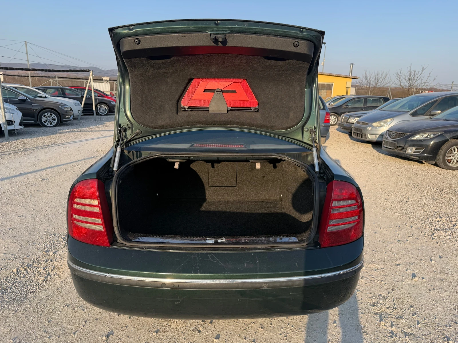 Skoda Superb 1.9/101кс Кожа Ксенон Нави, снимка 12 - Автомобили и джипове - 53864539