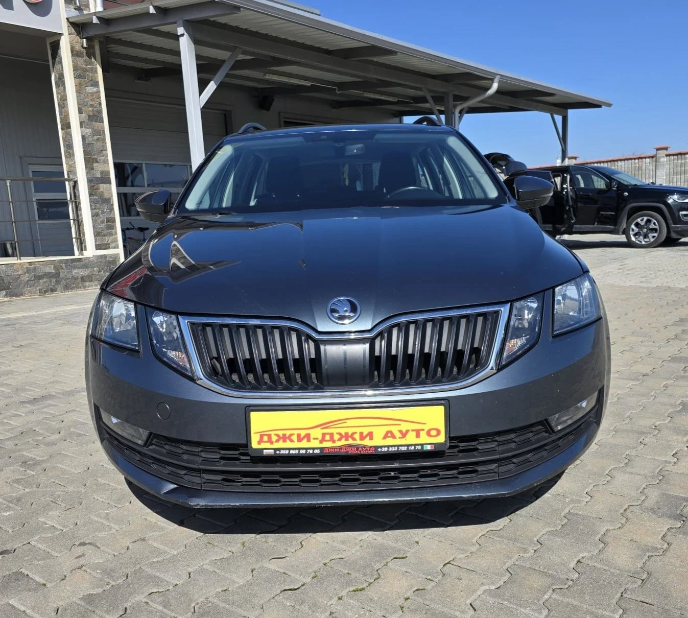 Skoda Octavia 1.5TGI, снимка 2 - Автомобили и джипове - 53892606