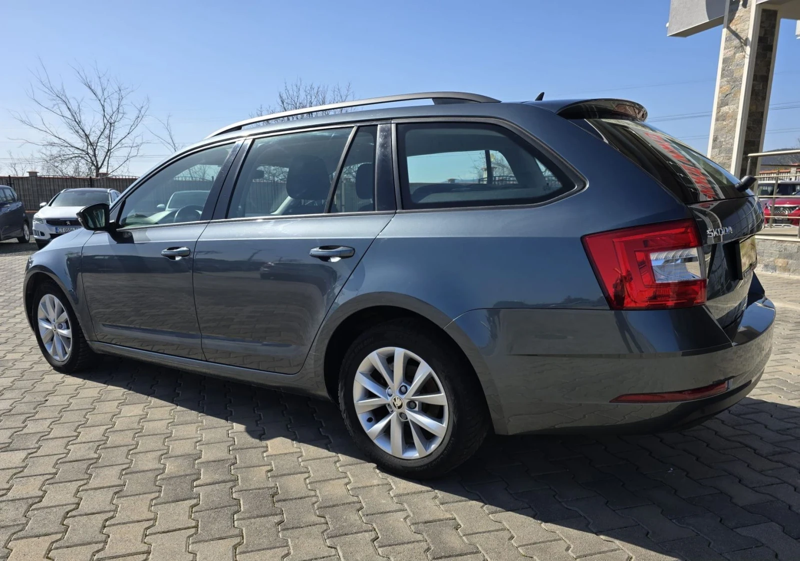 Skoda Octavia 1.5TGI, снимка 6 - Автомобили и джипове - 53892606