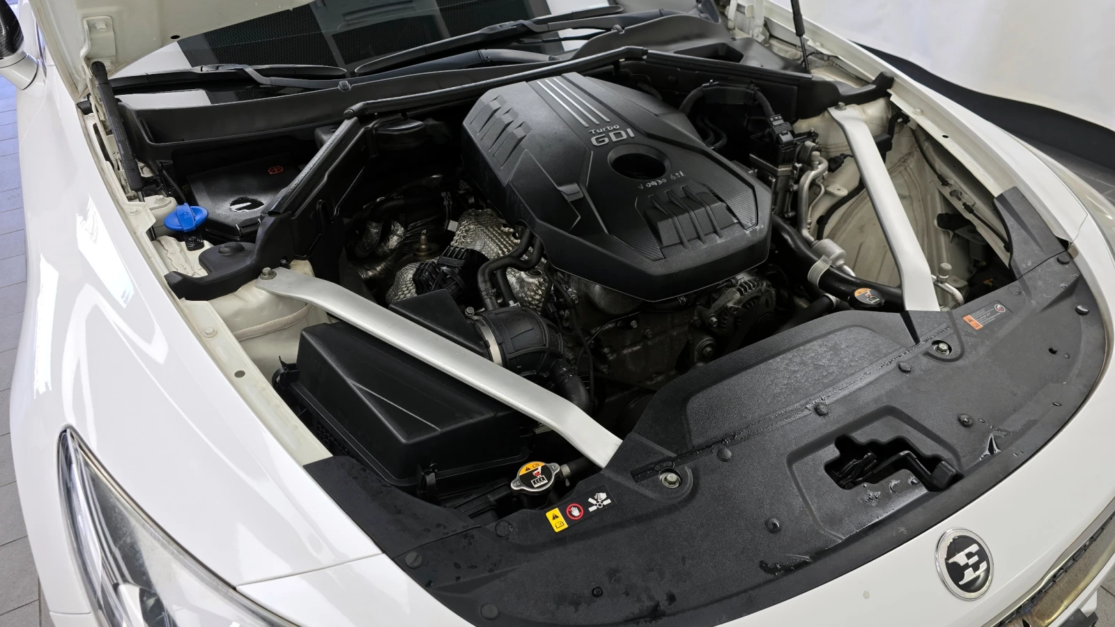 Kia Stinger 2.0T 2WD PLATINUM autogeorge.com, снимка 6 - Автомобили и джипове - 54123916