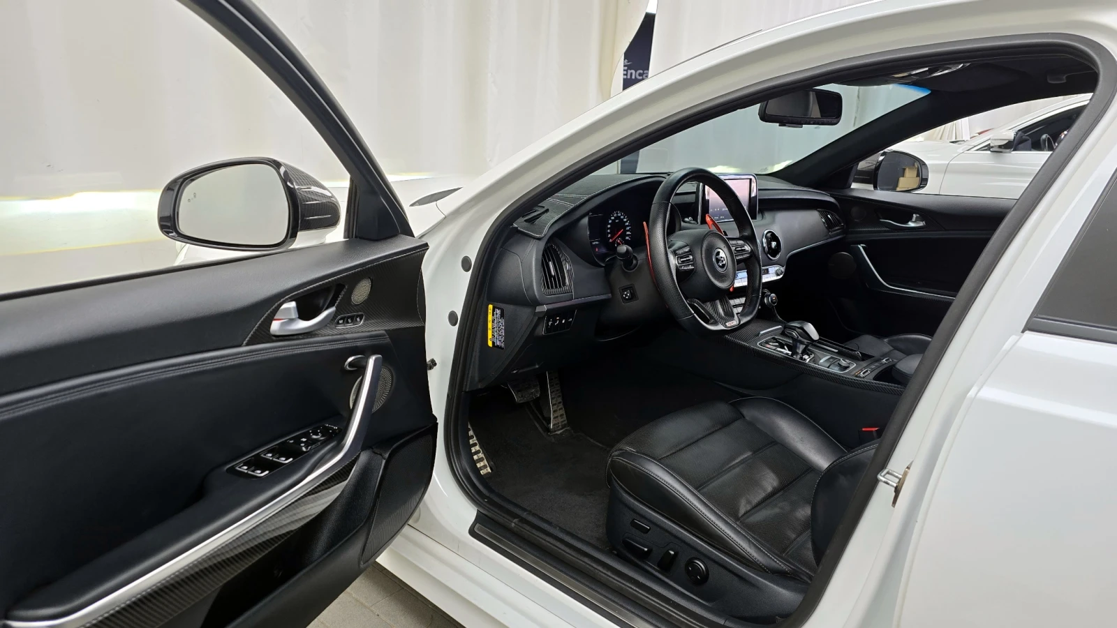 Kia Stinger 2.0T 2WD PLATINUM autogeorge.com, снимка 10 - Автомобили и джипове - 54123916