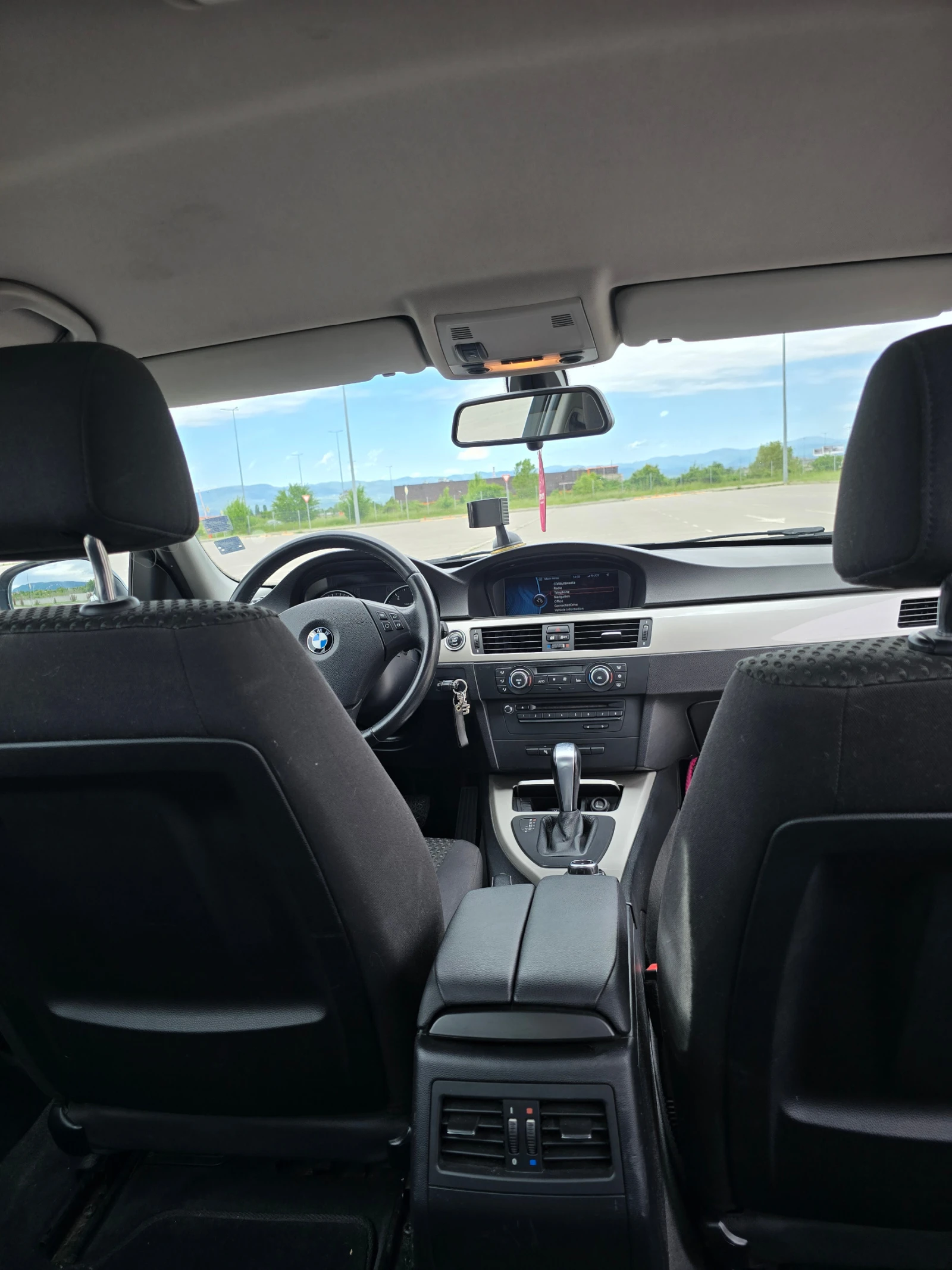 BMW 320 xdrive, снимка 13 - Автомобили и джипове - 54560088