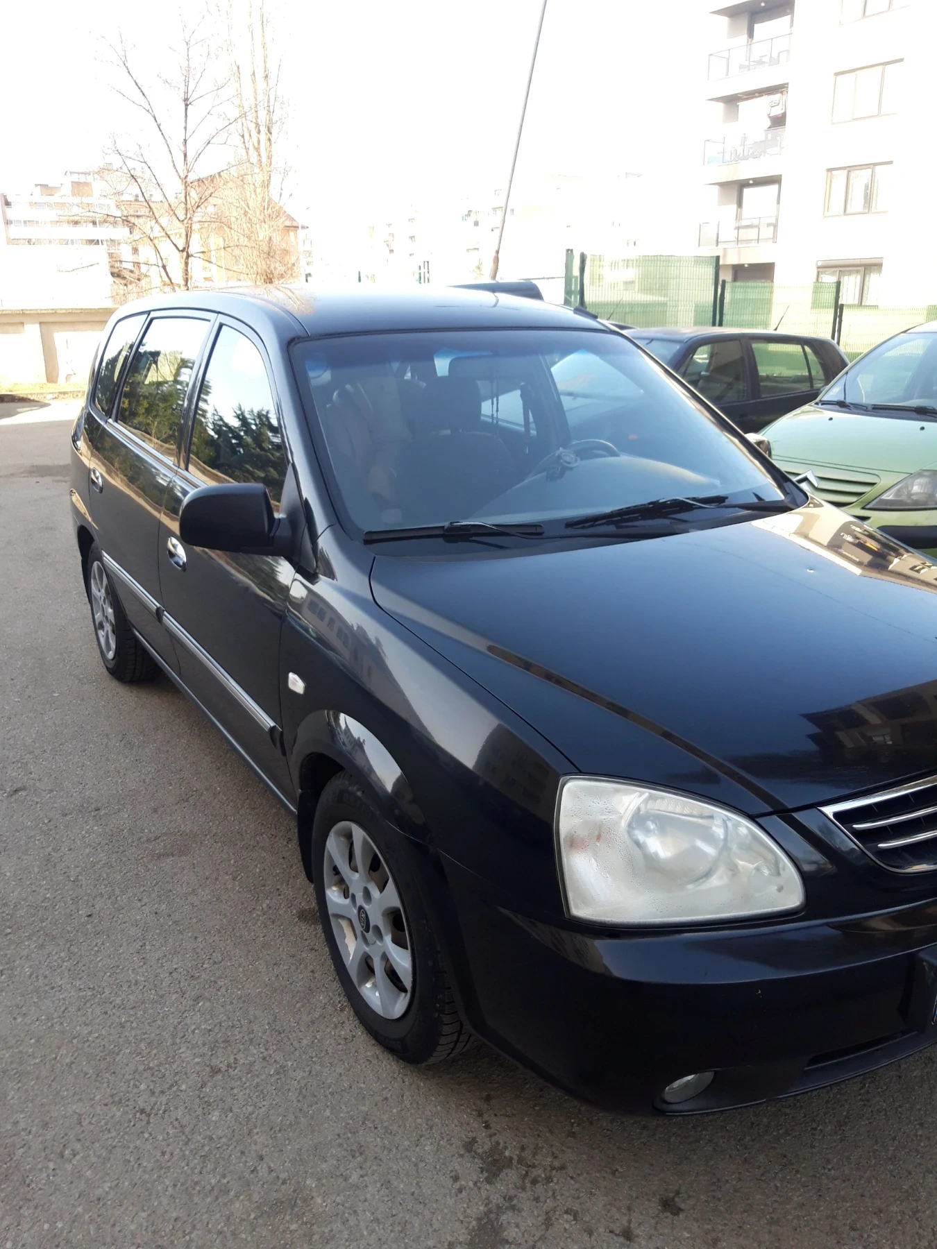 Kia Carens 2000 кубика, 113 к.с., снимка 3 - Автомобили и джипове - 54846534