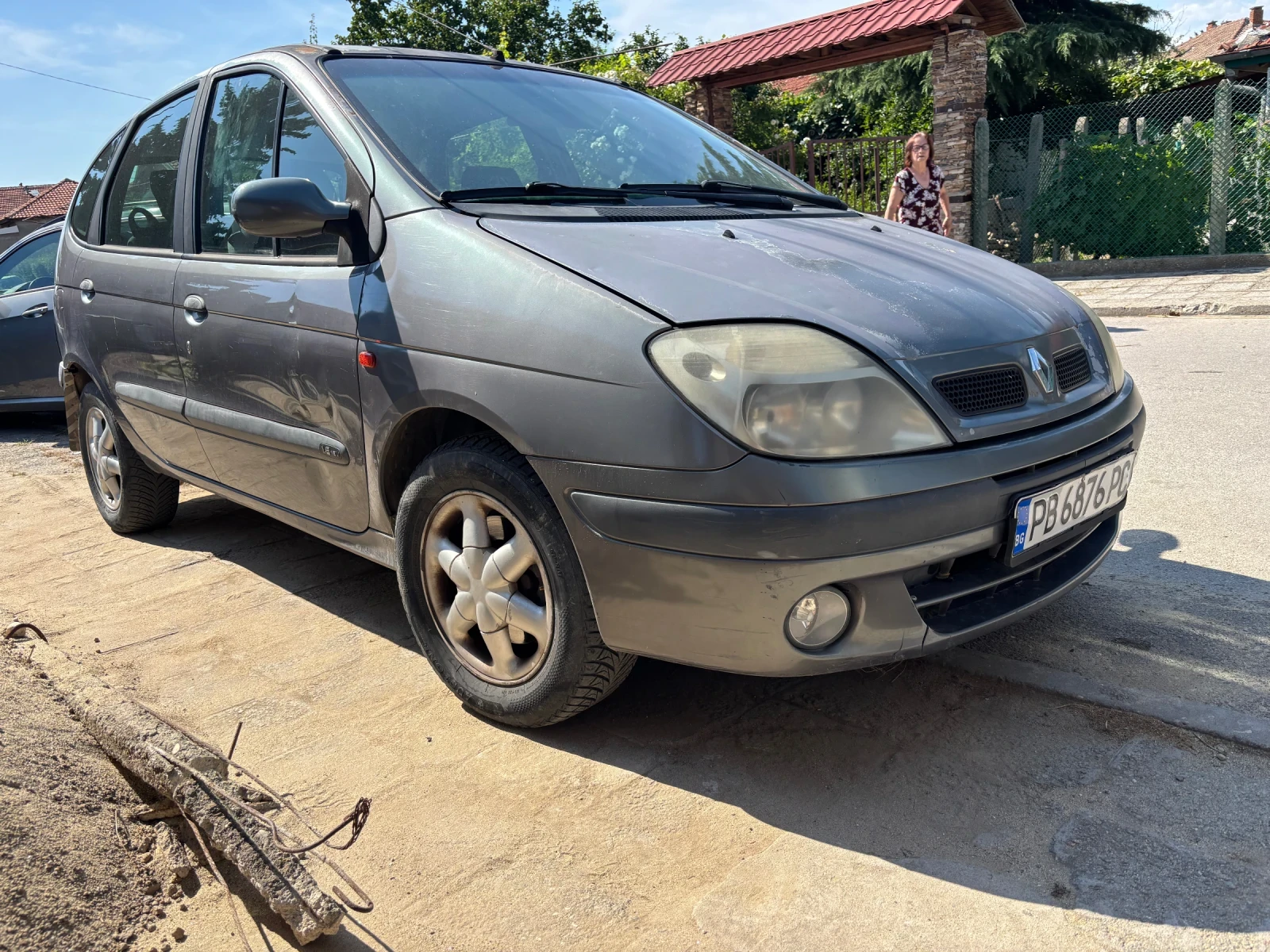 Renault Scenic, снимка 2 - Автомобили и джипове - 55304326