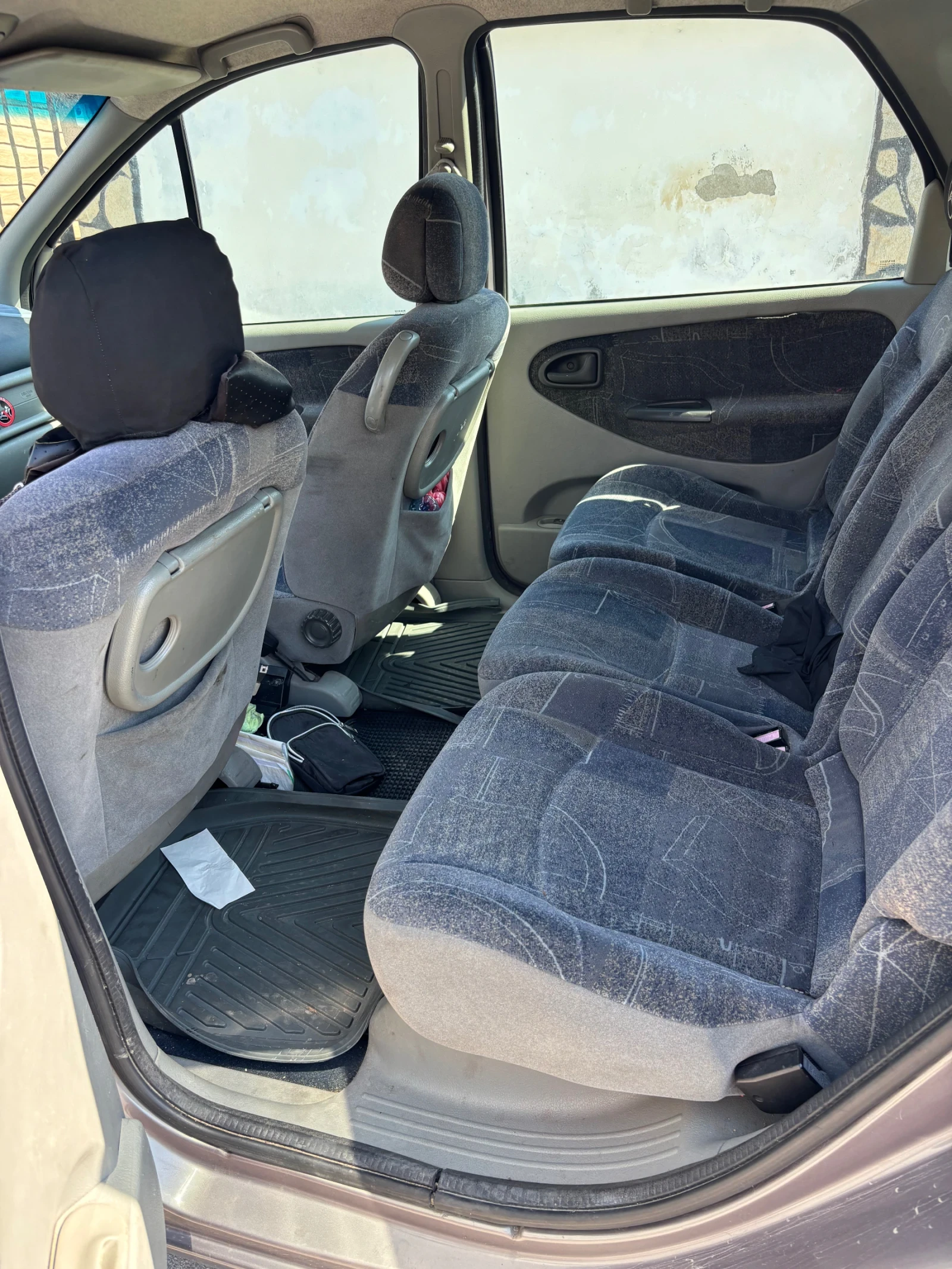 Renault Scenic, снимка 9 - Автомобили и джипове - 55304326